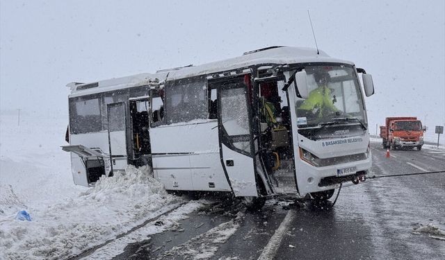 Kayseri'de feci midibüs kazası