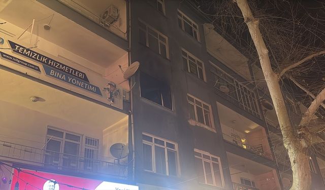 Niğde'de İş Yeri Yandı