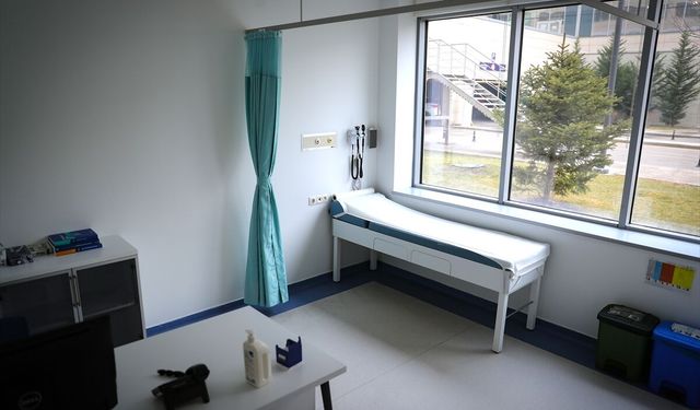 Türkiye'nin İlk Çocuk Nöro-Onkoloji Polikliniği başkentte hizmete girdi