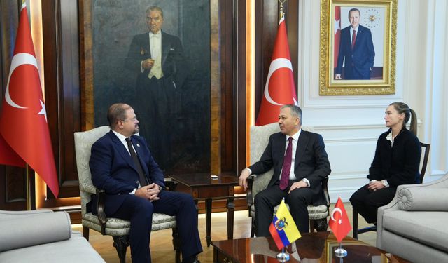 Bakan Yerlikaya mevkidaşı John Reimberg Oviedo ile görüştü