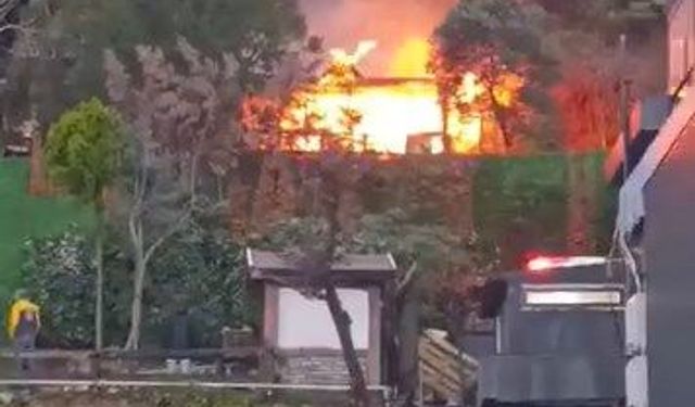 Beşiktaş'ta korkutan restoran yangını