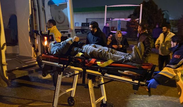 Bursa'da 2 Otomobil Çarpıştı