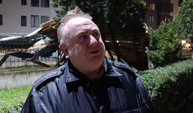 Bursa'da lodos çatıları uçurdu