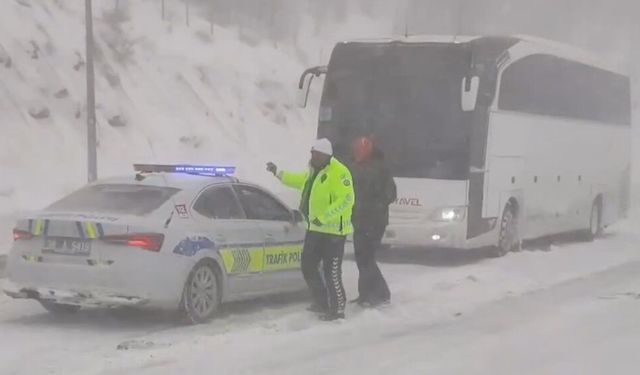 Erciyes'te mahsur kalan kişiler kurtarıldı