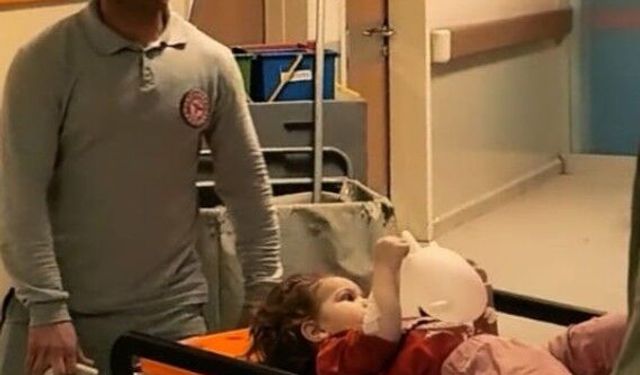 Evinin penceresinden düşen bebek yaralandı