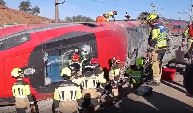 İspanya'daki tren kazasında ölü sayısı 40'a yükseldi