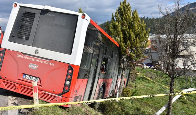 İzmir'de minibüs kazası can aldı!
