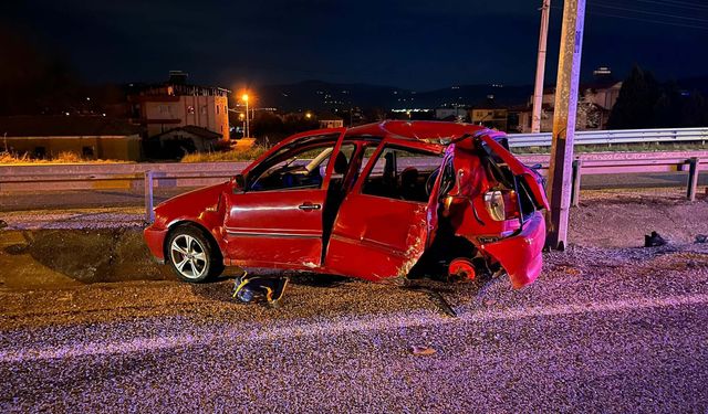 Manisa'da feci kaza: 2 ölü, 1 yaralı