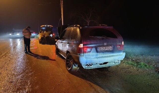 Polisten kaçan alkollü sürücü, kaza yaptı