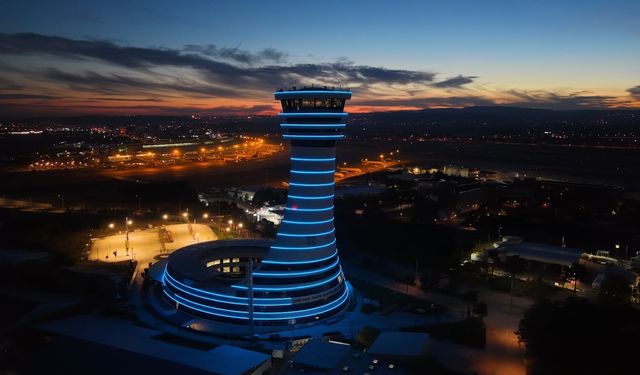 Uraloğlu: "Esenboğa Havalimanı’nın 3. pisti ve yeni kontrol kulesi yarın faaliyete geçiyor"