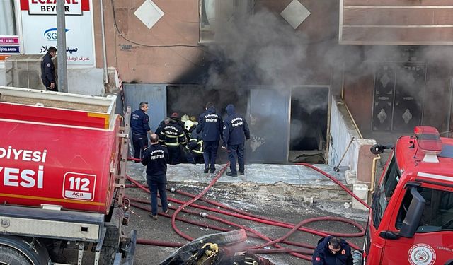 Yatak üretim atölyesinde yangın çıktı