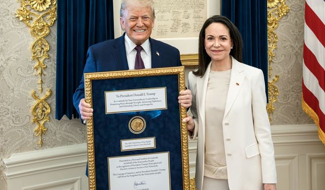 Muhalefet Lideri Donald Trump'a Nobel Ödülü Maria'dan Geldi