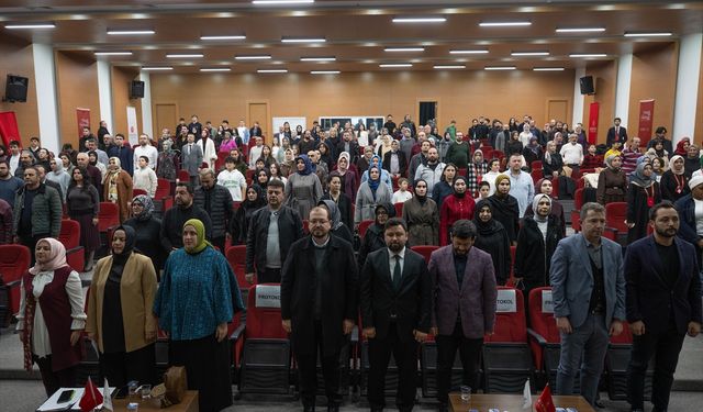 Ankara'da 'Kardeş Şehirler' temasıyla şiir gecesi düzenlendi