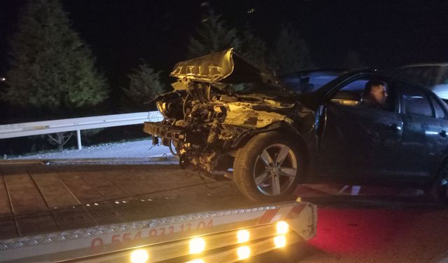 Ağır hasar alan otomobilden burnu bile kanamadan çıktı