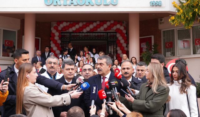 Ankara'da Ders Zili Yeniden Çaldı