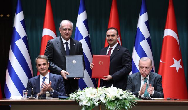 Bakan Kacır Takis Theodorikakos ile görüştü