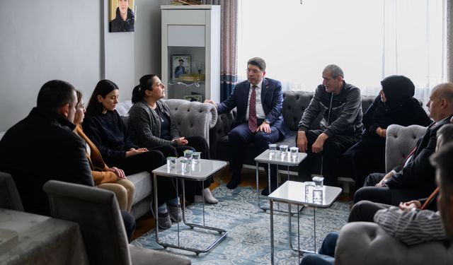 Bakan Tunç, Atlas Çağlayan'ın ailesini ziyaret etti