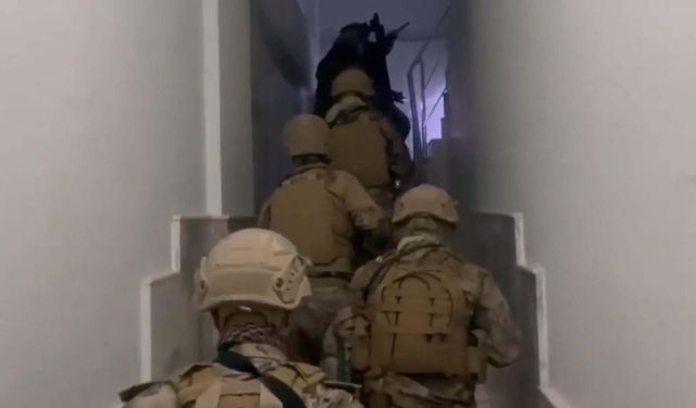 İzmir'de FETÖ operasyonu