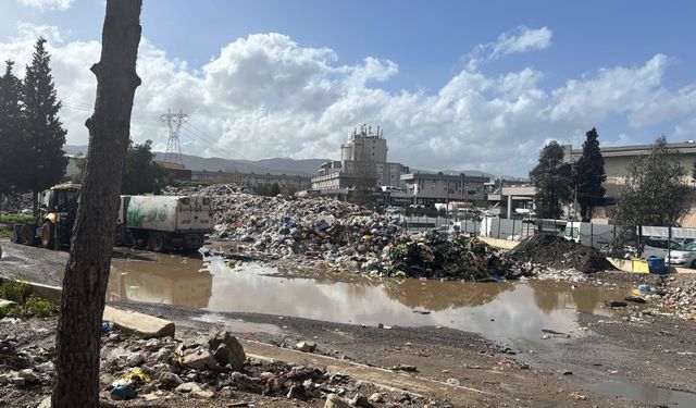 İzmir'de iki belediyeye 9 milyonluk atık cezası
