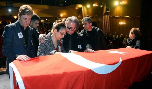 Keman sanatçısı Laçin, mezarı başında anıldı