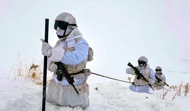 Mehmetçik, en zorlu kış şartlarında görev başında