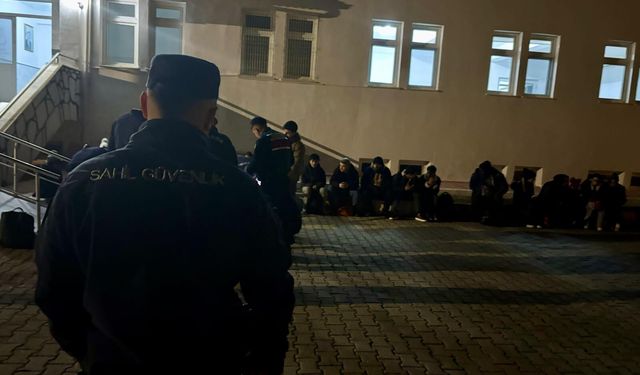 Milas'ta mahsur kalan göçmenler  kurtarıldı