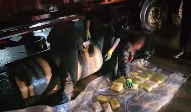 Şırnak'ta 142 kilo metamfetamin ele geçirildi