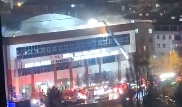 Yenimahalle'de sauna yangını