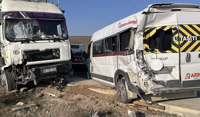 Eskişehir'de zincirleme trafik kazası