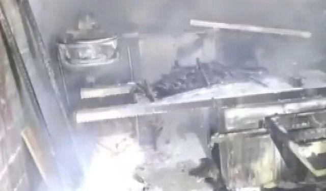 Adana'da Mobilya Atölyesi Yandı