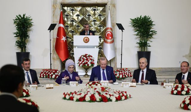 "Çatışma yerine müzakerenin, savaş yerine barışın tarafındayız"