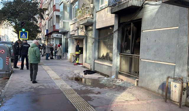 Komşusuyla tartıştıktan sonra kendi evini yaktı