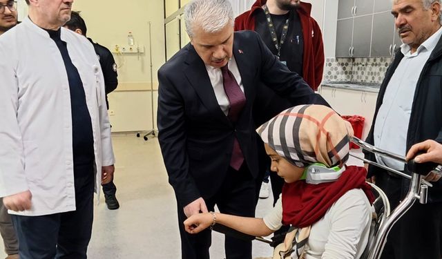 Konya'da öğrencileri taşıyan servis ve otobüs çarpıştı