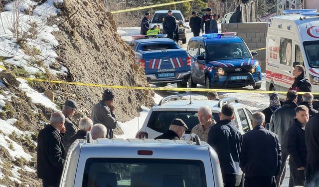 Önce arkadaşını sonra kendini öldürdü