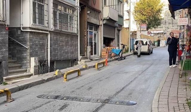 Oyuncak silahla bakkal bastı
