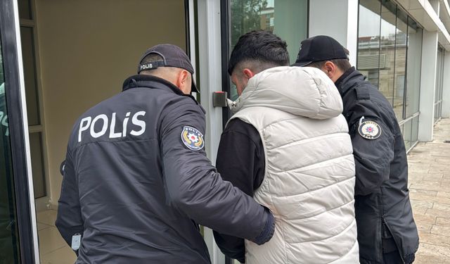 Trabzonspor'a taşlı saldırı olayında 3 polis memuru açığa alındı