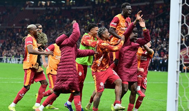 Galatasaray, İzmir'e Giden Kadroyu Açıkladı