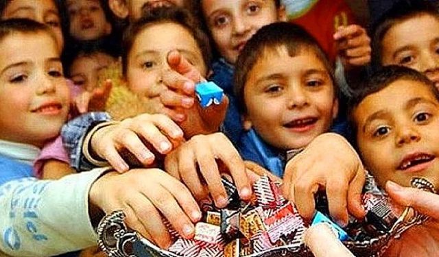 Bayram coşkusu yurdu sardı! Bugün Ramazan’ın sevinci yaşanıyor