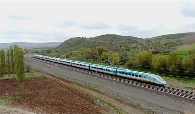 Ankara-Sivas YHT Hattı üç yıldır hizmette