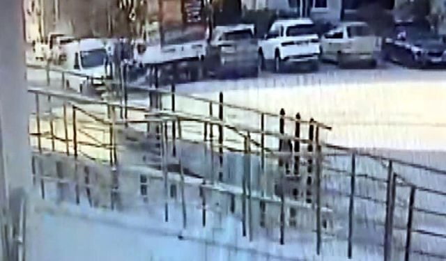 Bolu'da hafif ticari araç ve motosiklet çarpıştı