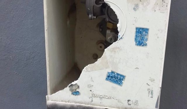 Doğal gaz kutusunu yumrukladılar