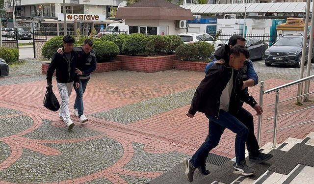 Ehliyet sınavı için kopya düzeneği kurdular: 5 gözaltı