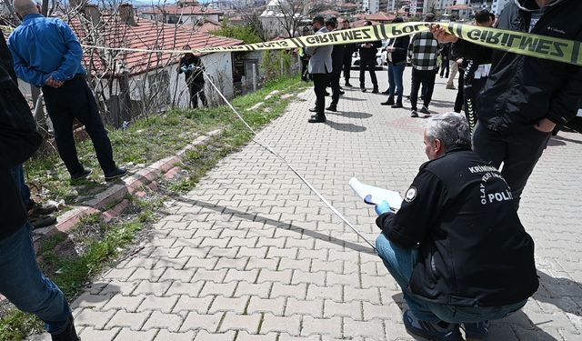 Gecekondunun bahçesine devrilen motosikletin sürücüsü öldü
