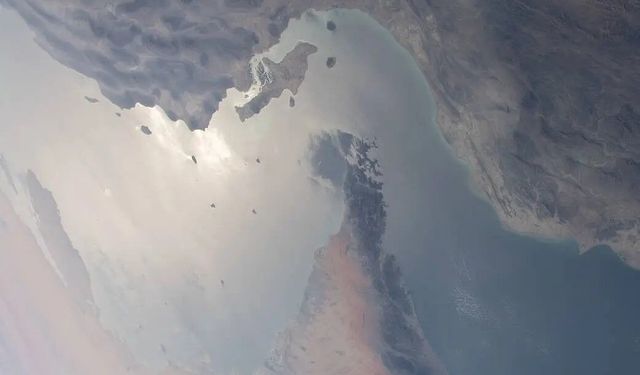 İran’dan Hürmüz Boğazı kararı: Abluka kalkmadan geçiş yok