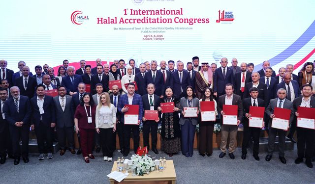 'İslam Dünyası ile Dış Ticaret Hedefimiz Yüzde 30'u Geçmek'