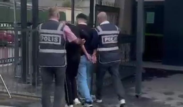 İzmir'de 2 firari hükümlü yakalandı
