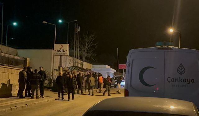 Malatya'da maden işçilerini taşıyan minibüs kaza yaptı: 2 ölü