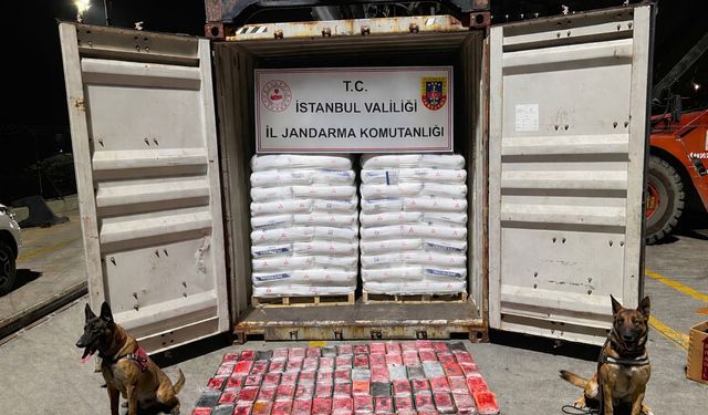 Panama bayraklı gemide 106 kilo kokain ele geçirildi