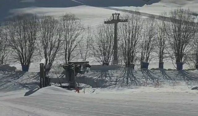 Uludağ’da nisan sürprizi: Kar kalınlığı 150 santimetreye ulaştı