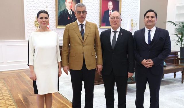 Diş Hekimliği Sendikası’ndan Bakan Memişoğlu’na Ziyaret! Talepler Masaya Yatırıldı